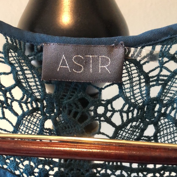 5/$25🏷❤️ASTR knitted layered ruffle cute tank top layered flowy lightweight - Picture 5 of 8